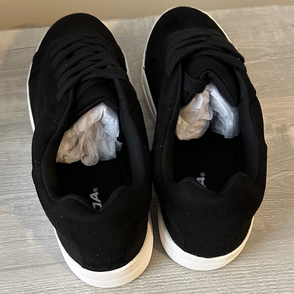 NWOT Soda Women's Classic Black Sneakers with White Accents - Picture 1 of 4